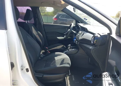 2018 Nissan Kicks Sv from USA, damaged, VIN 3N1CP5CU2JL500155